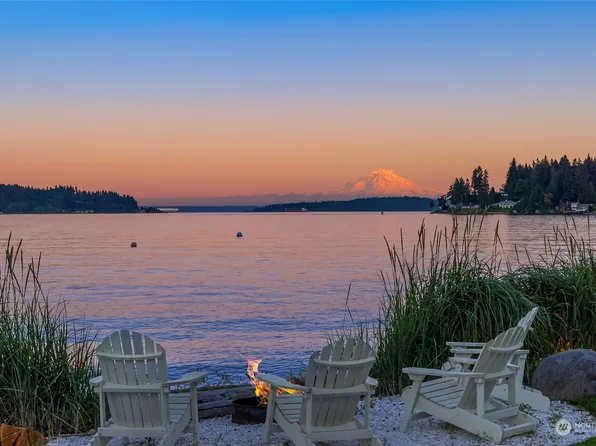 3780 Point White Drive NE, Bainbridge Island, WA 98110
