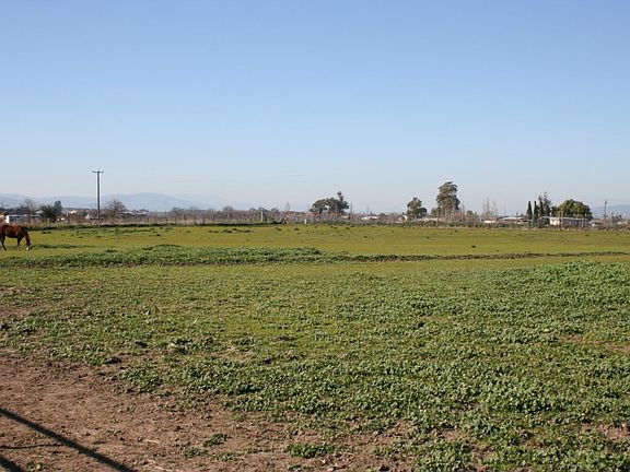 4th image of 1738-H Santa Ana Rd