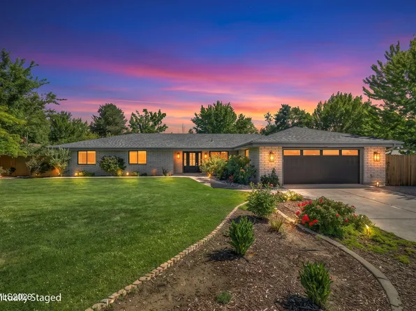 3233 Harvard Dr, Carson City, NV 89703