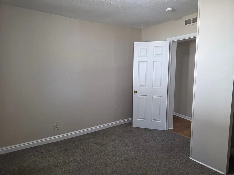 1547 W Byers Pl — Photo 18