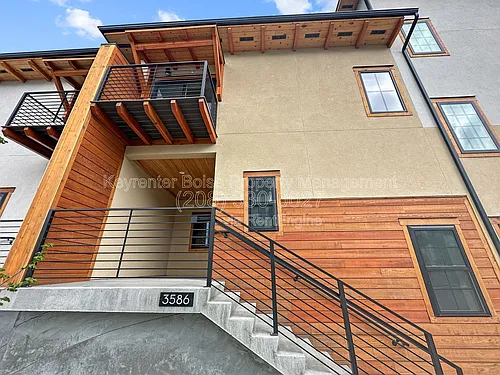 3586 N Adams St Photo 1