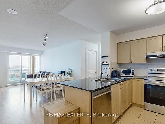 3rd image of 7 N Park Rd #1012