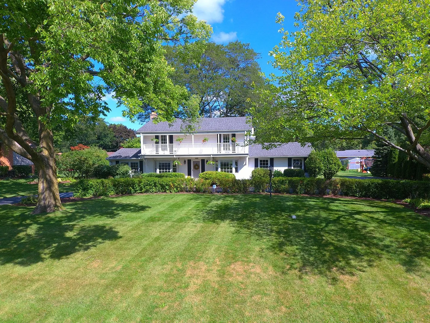 1460 W Lonnquist Blvd photo 1