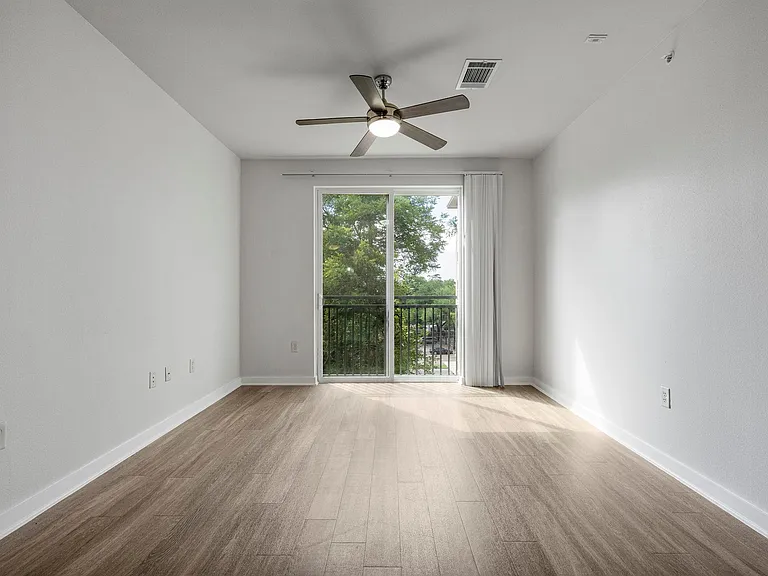 1900 Barton Springs Rd #4017 — Photo 9