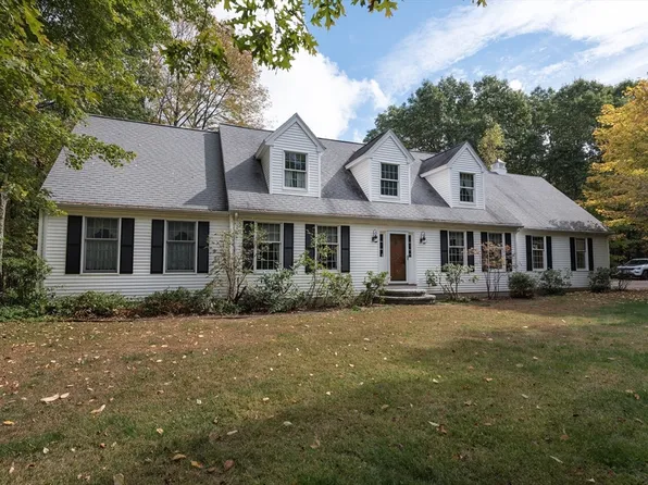 97 Tucker Rd, West Brookfield, MA 01585