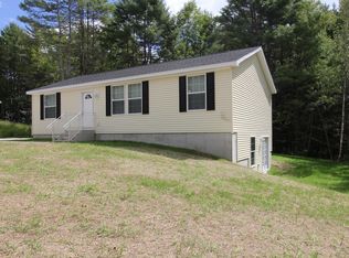10 Fox Run Dr, Lewiston, ME 04240