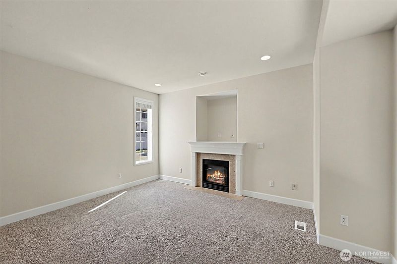 5th image of 4129 NE 9th Place