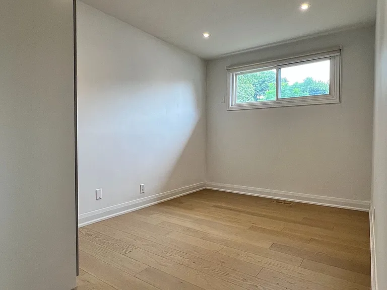 219 Beechy Dr — Photo 18