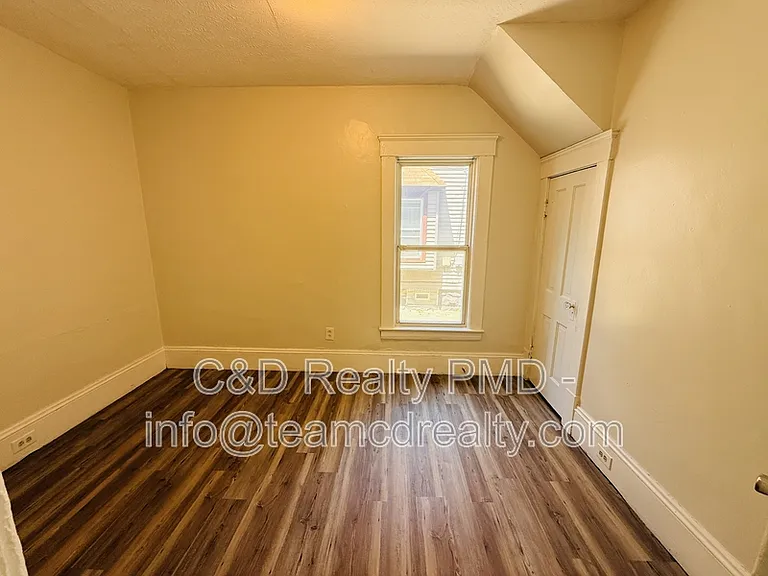 1209 E 167th St — Photo 21