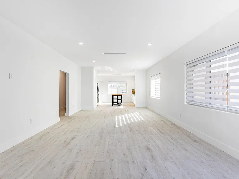 440 SW 21st Rd — Photo 10