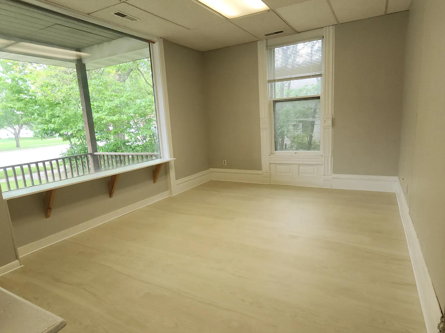 67 W Broadway St — Photo 4