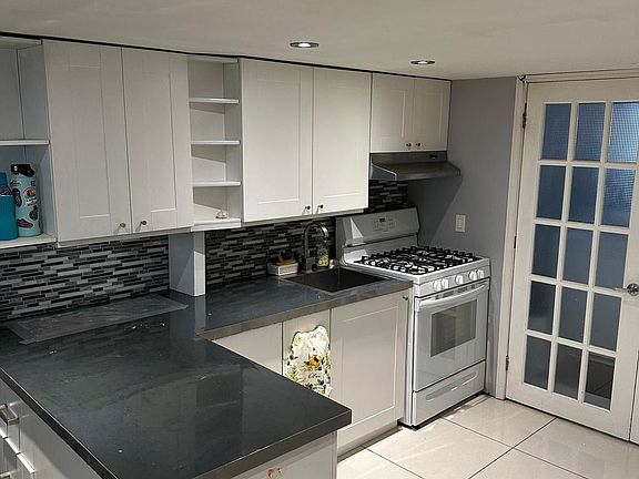 2nd image of 188 Thorold Rd