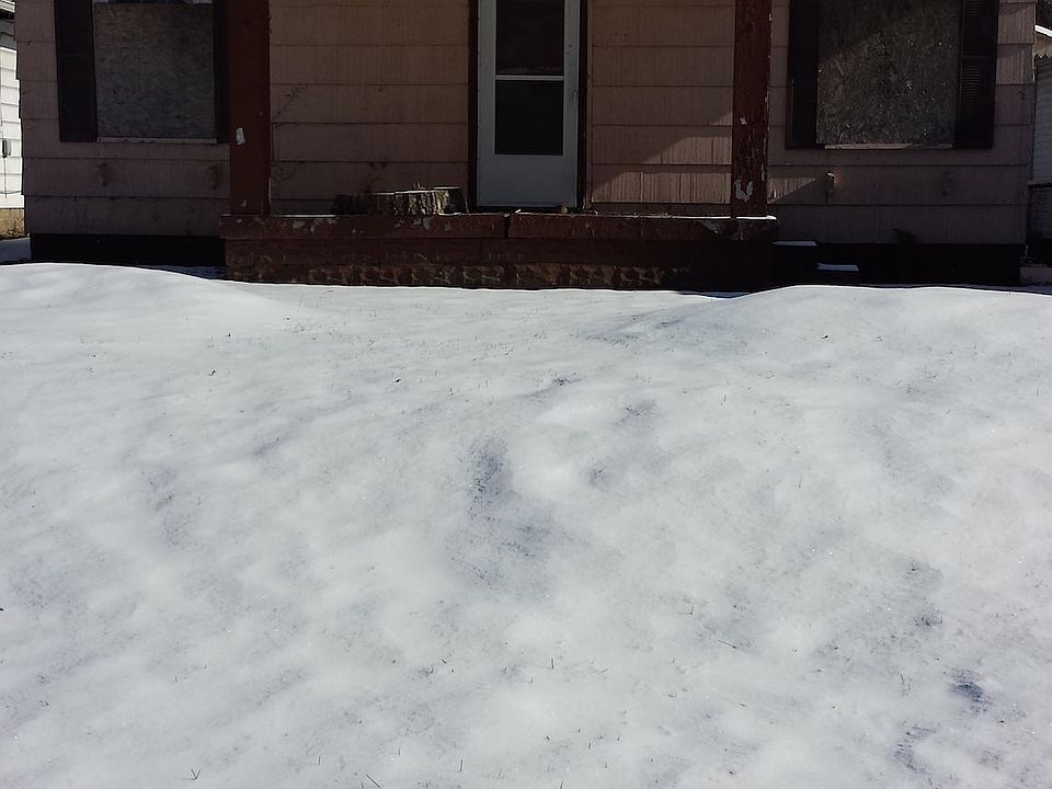 1st image of 605 N Bradley Ave