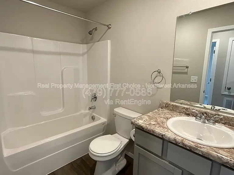 2608 S Silver St — Photo 11