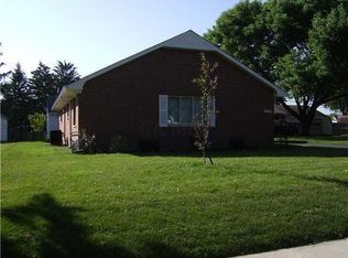 3758 Meadow Ln, Grove City, OH 43123