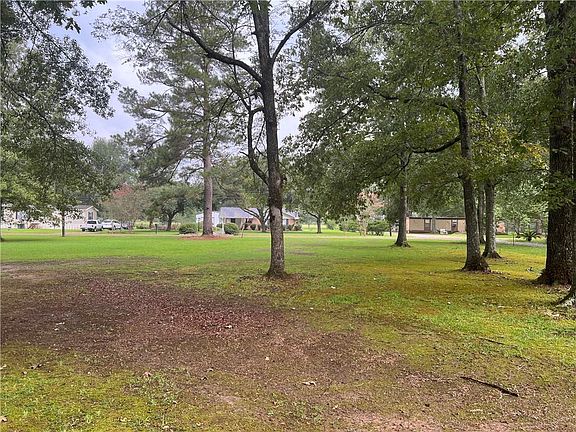 3rd image of 266 Jamie Ln