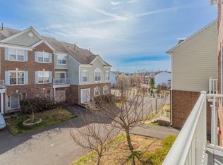 6333 Eagle Ridge Ln #42, Alexandria, VA 22312