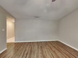 6115 Autumn Springs Dr, Arlington, TX 76001