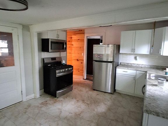 2nd image of 1603 Tell St