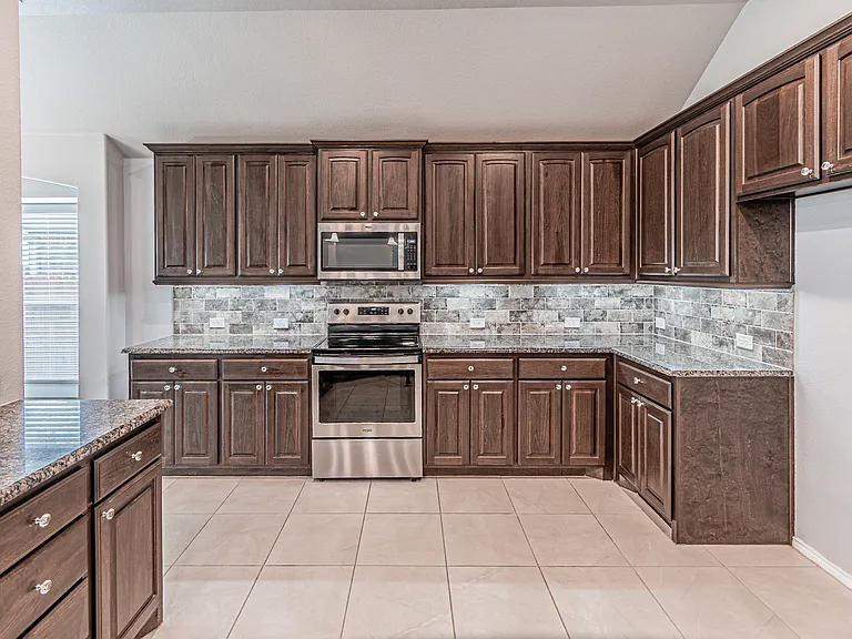 2553 Hadley St — Photo 11