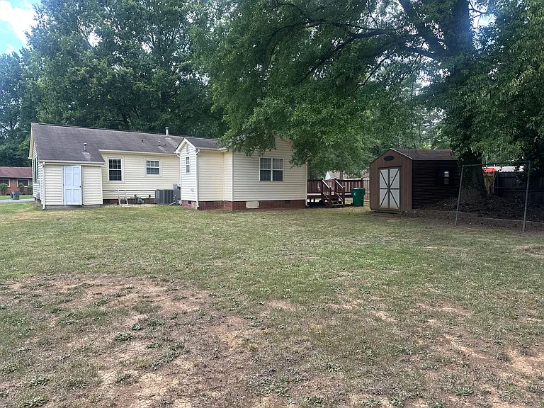 413 Milburn Ct — Photo 13