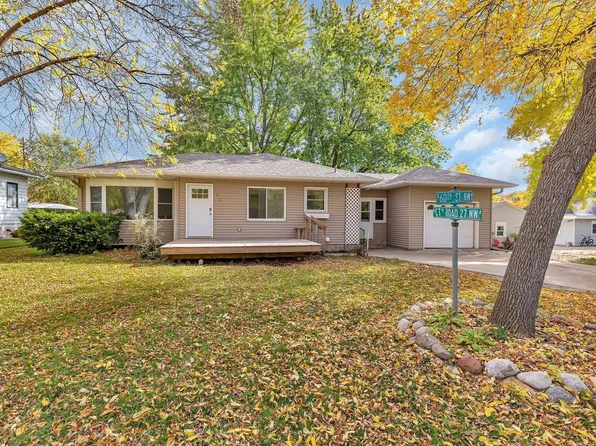 345 Oak Ave N, Annandale, MN 55302
