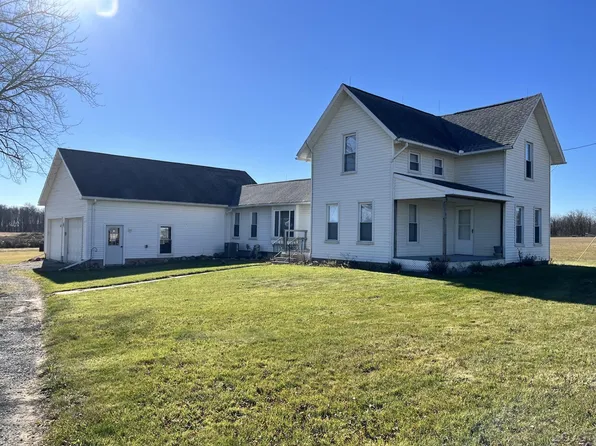 9735 Pennington Rd, Tecumseh, MI 49286
