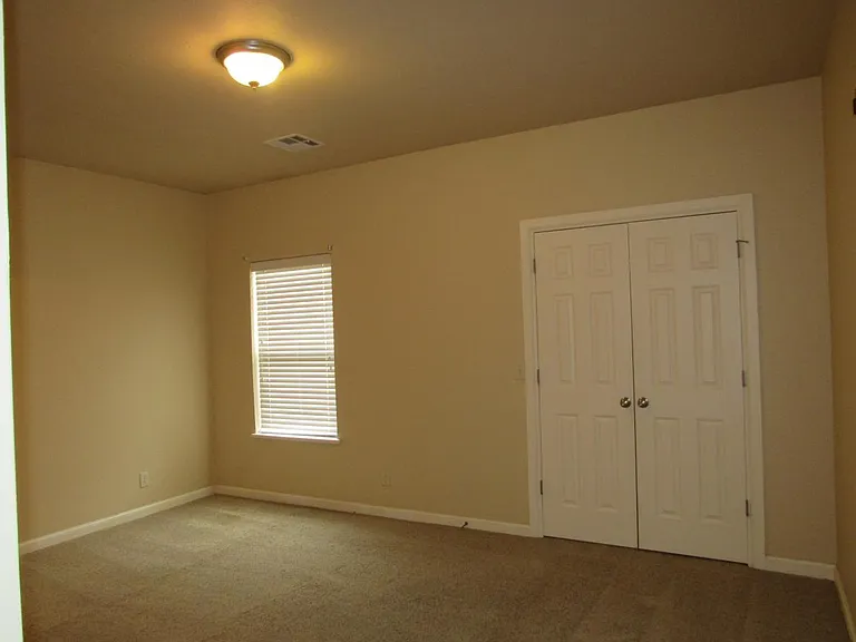 8408 NW 122nd Cir — Photo 16