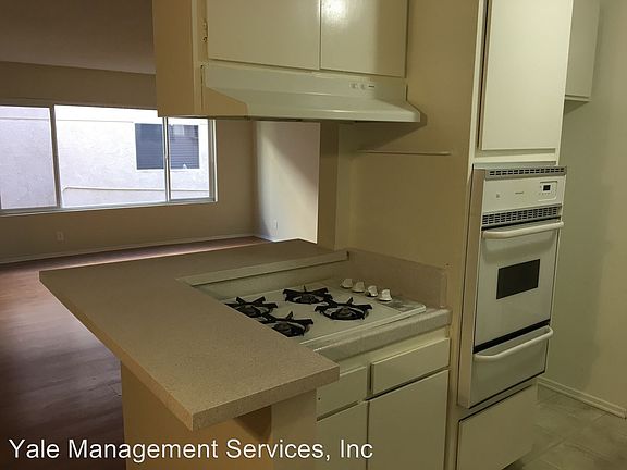 4th image of 14701 Rayen St APT 211