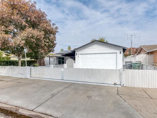 4747 E Kaviland Ave, Fresno, CA 93725