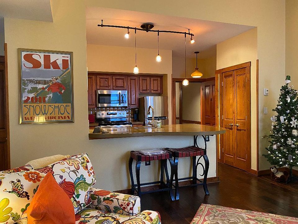 1st image of 426 Highland House