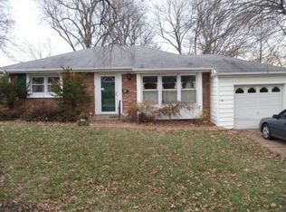 1108 Mozart Dr, Saint Louis, MO 63122
