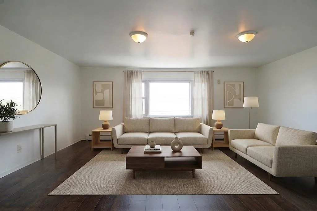 3 bed, 1.0 bath, 1200 sqft, $2,400 — Photo 4