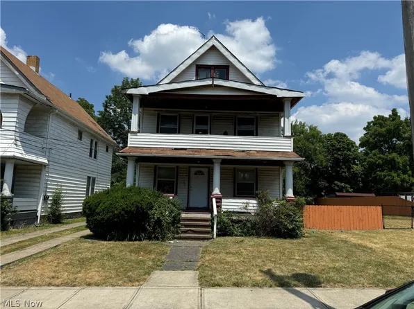 10105 Aetna Rd, Cleveland, OH 44105