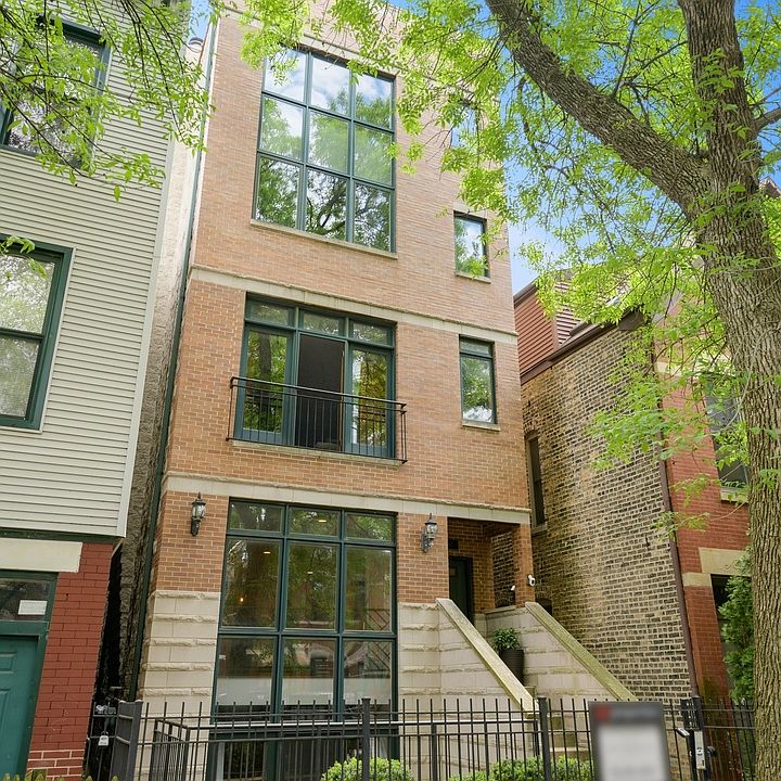 1st image of 1067 N Hermitage Ave #1
