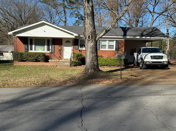 1605 Bunch St, Corinth, MS 38834