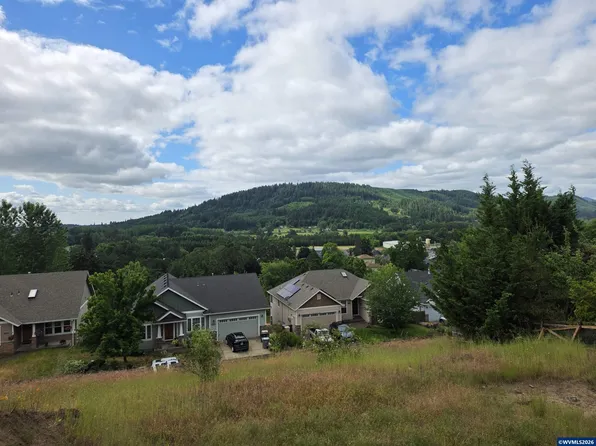 538 Starlight Way, Philomath, OR 97370