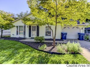 1936 Stanhope Rd, Springfield, IL 62702