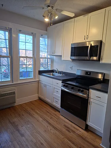 9 N Beacon St Photo 1