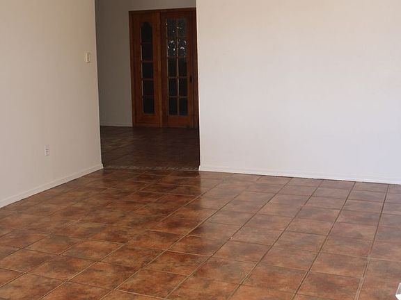2nd image of 9201 Mount Shasta Dr