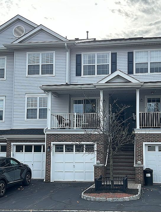 205 Sheffield Ct 