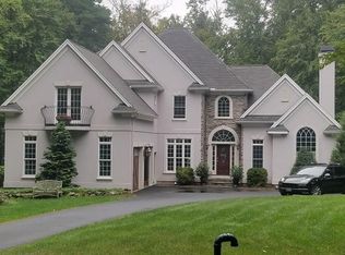 214 Winter St, Hopkinton, MA 01748