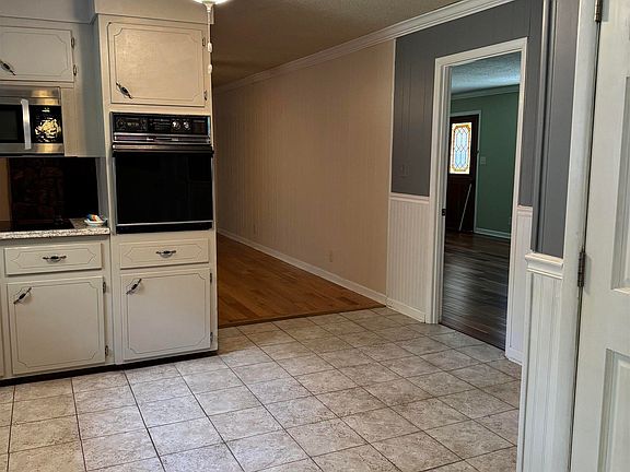 5th image of 2201 Broughton Spring Rd