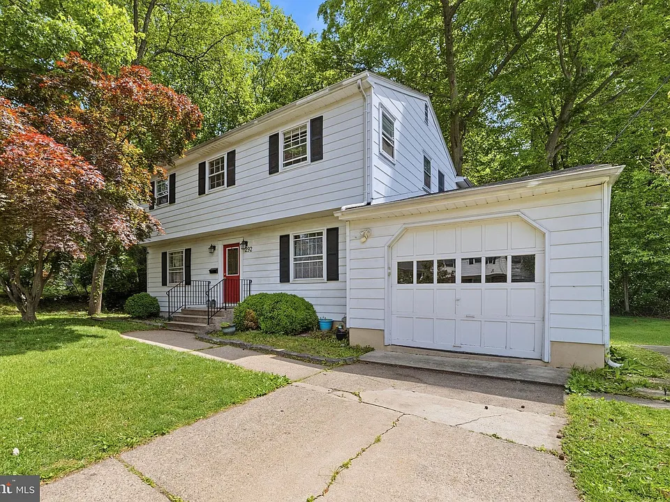 292 Glenn Ave