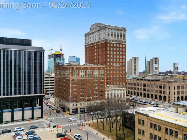 525 W Lafayette Blvd 17-apt 13E, Detroit, MI 48226