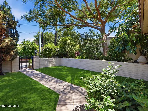 4th image of 903 W Glendale Avenue #8