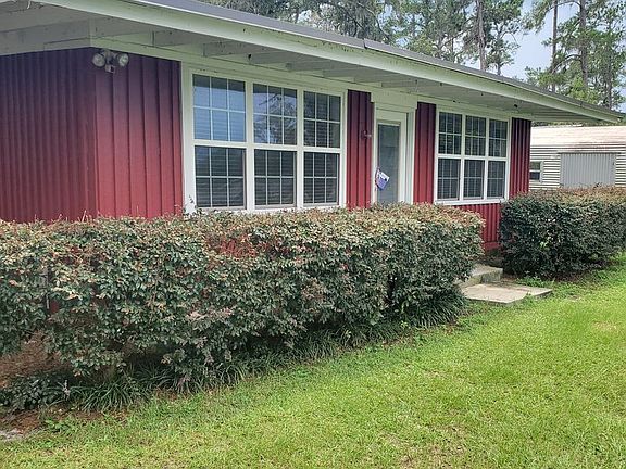 3rd image of 1945 NE Cherry Lake Cir