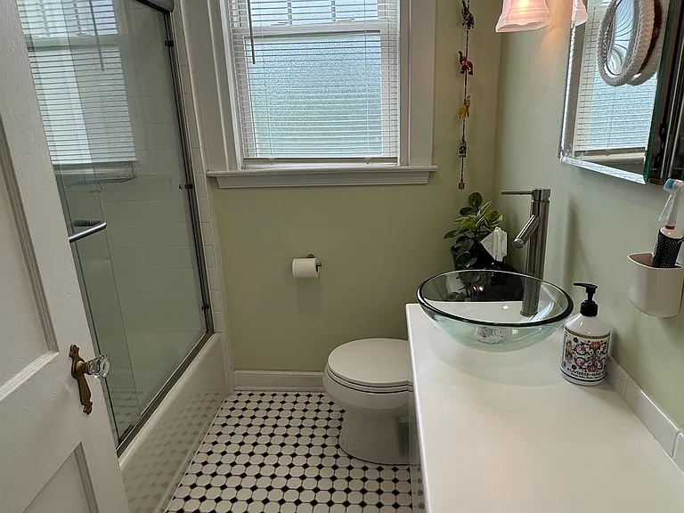 617 Georges Ln — Photo 11