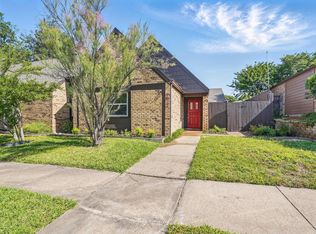 2813 Prescott Dr, Carrollton, TX 75006