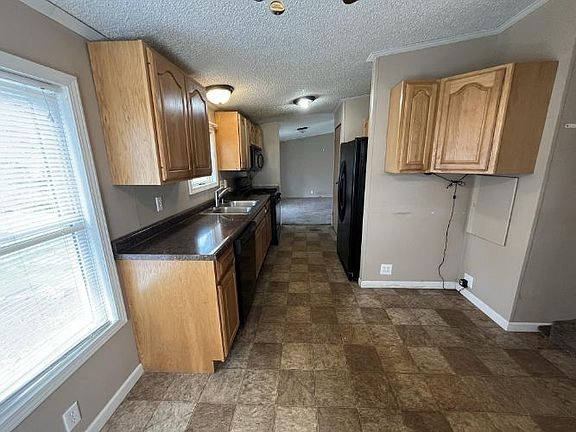 5th image of 2315 S 13th St